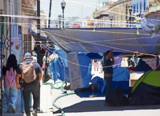 ¿QUIÉN PAGARÁ LA FACTURA? 10 MIL NEGOCIOS DE OAXACA RESIENTEN LOS EFECTOS DEL PLANTÓN