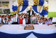 DANIELA TAURINO HIZO ALGO QUE POCOS LEGISLADORES CONSIGUEN DURANTE LAS GRADUACIONES