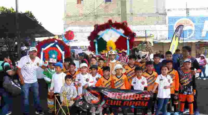 Fiesta, algarabía y tradición reúne la IX Copa Guelaguetza, en Galaxia