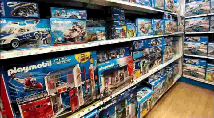 Adiós a una fábrica que fabricó recuerdos: Playmobil cierra su última planta en Alemania